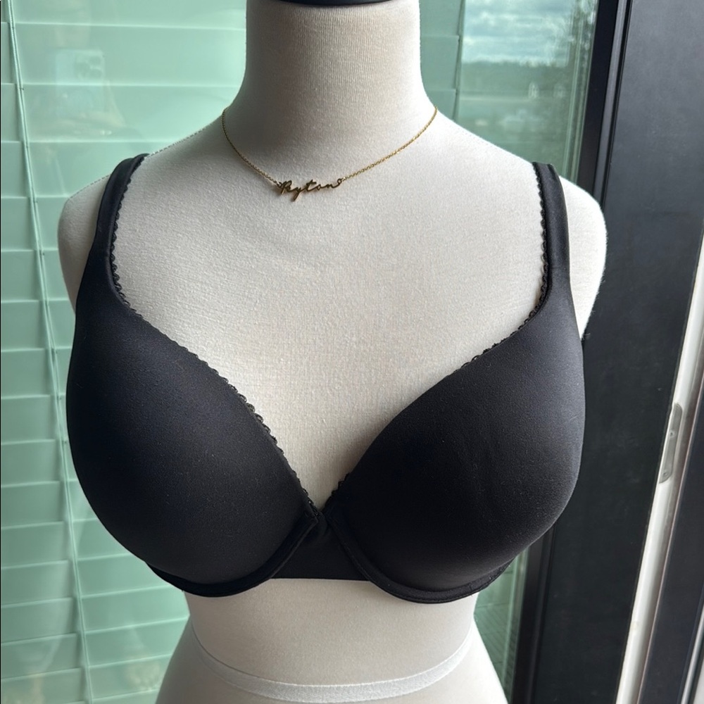 Victoria’s Secret Body by Victoria Perfect Shape Bra, Size 36DDD